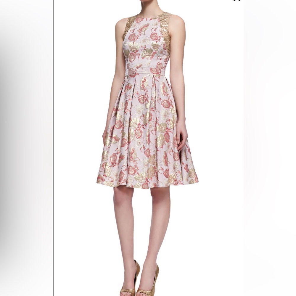 Carmen Marc Valvo Floral Print Sleeveless Jacquard Dress Pink Gold, Size 4